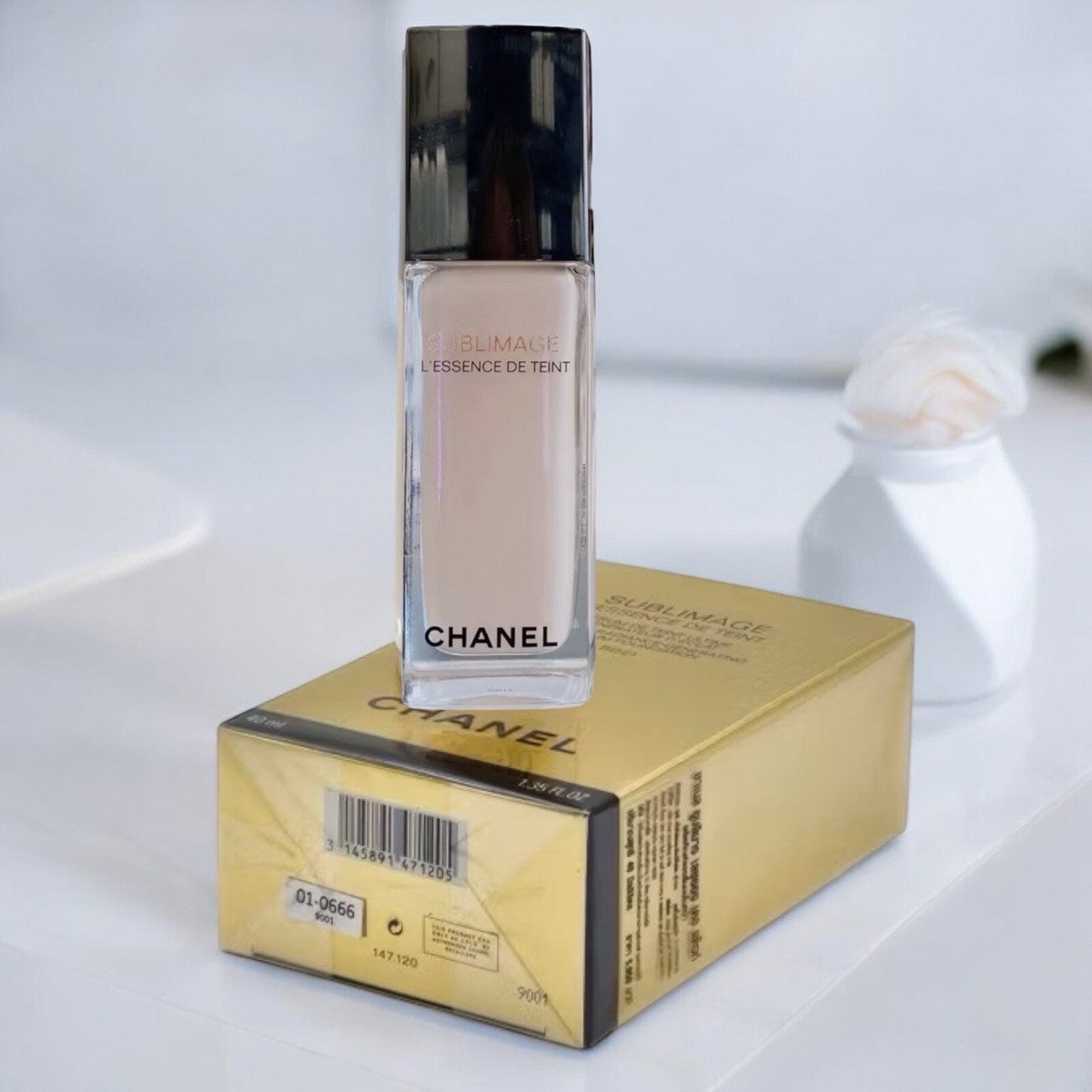 Chanel Sublimage L'Essence De Teint Ultimate Radiance Generating