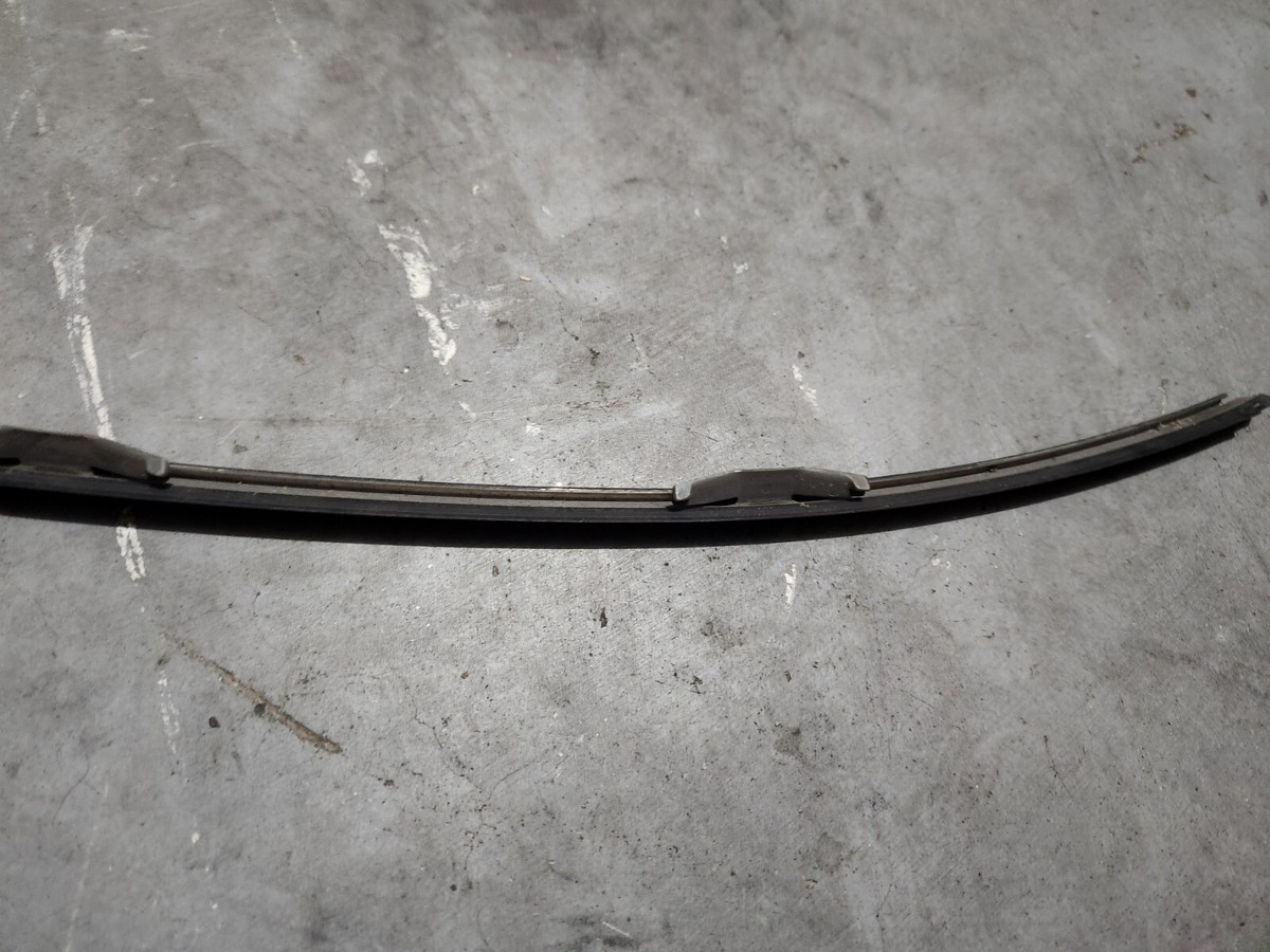 1985 86 87 88 89 Toyota MR2 AW11 MK1 Upper Windshield Trim Center