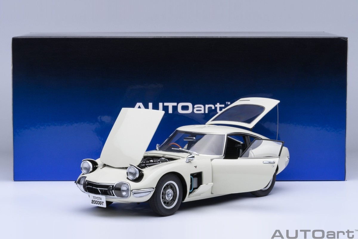 Autoart Toyota 2000GT 1967 (White) 1/18 Scale New Release! | eBay