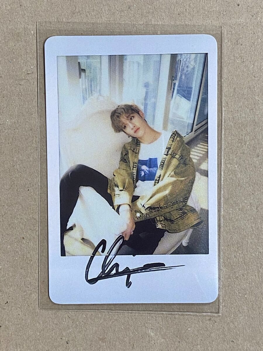 STRAY KIDS World Tour District 9 : Unlock OFFICIAL POLAROID