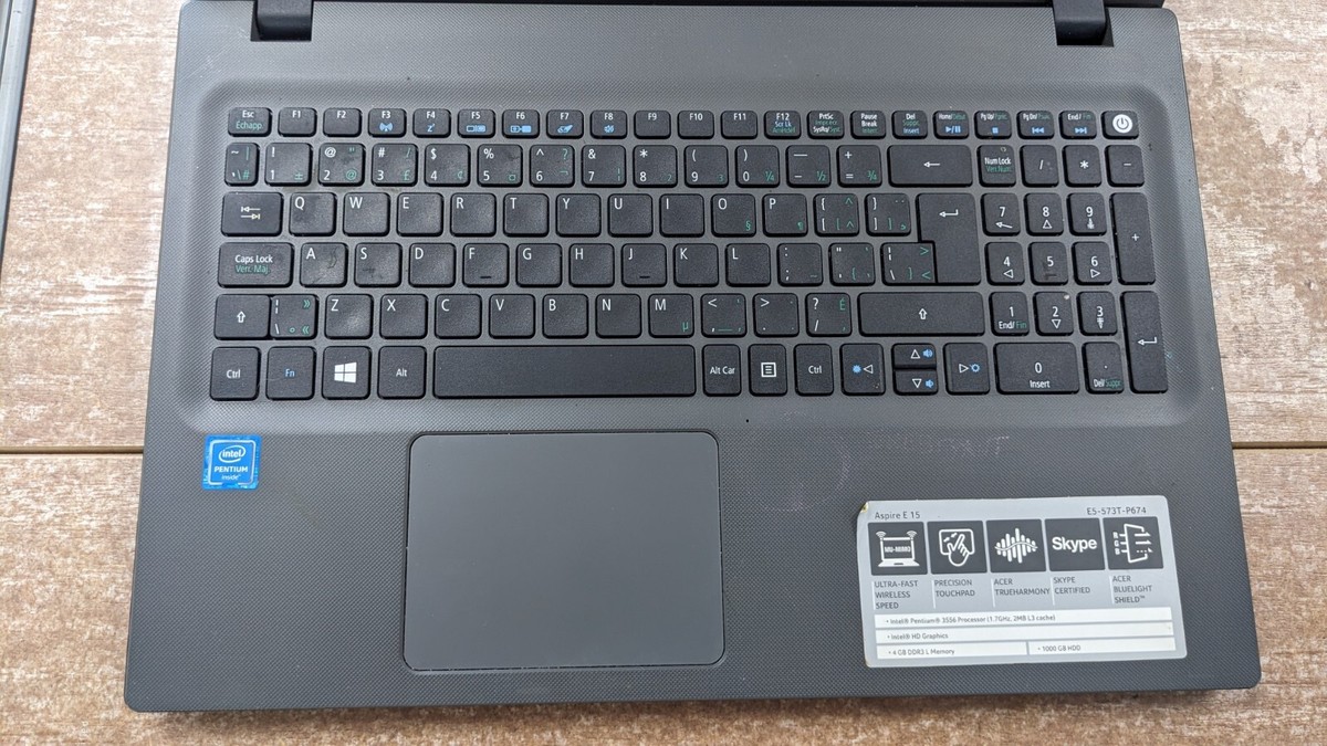 ACER ノートパソコン Aspire E5-573T/中古特価良品 ACER ノート