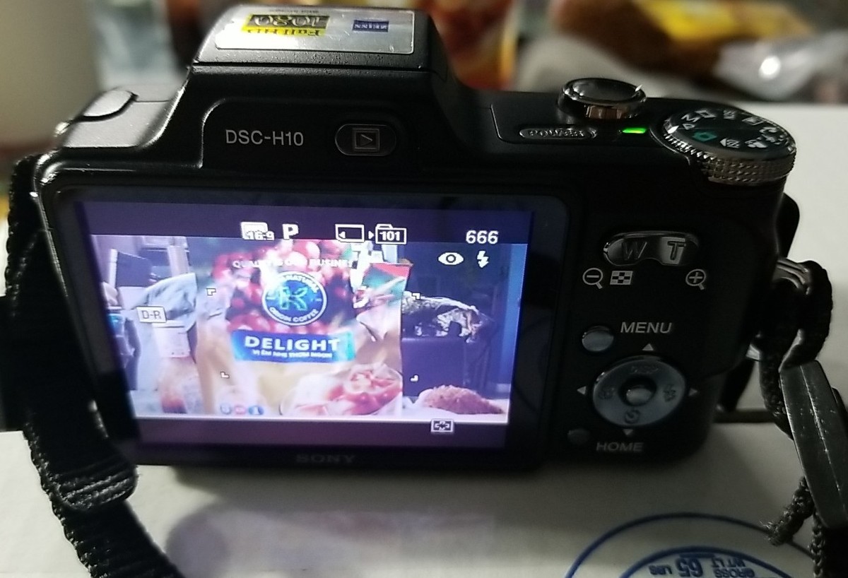 Sony Cyber-shot DSC-H10 8.1MP Digital Camera - Black for sale