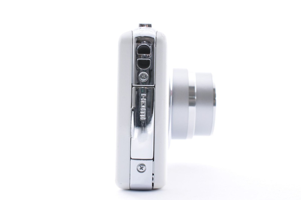 Panasonic LUMIX DMC-FX77 White Compact Digital Camera with