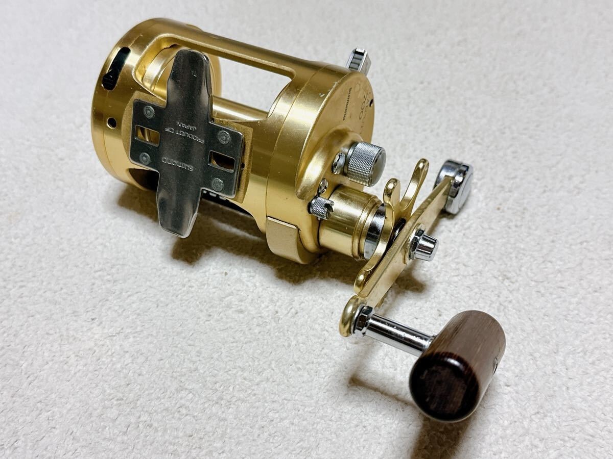 Shimano Calcutta 700 Right Handle Baitcasting Fishing Reel | eBay