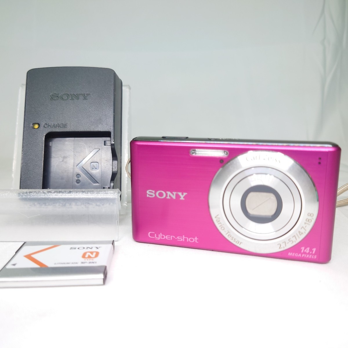 Exc+] SONY Cyber Shot DSC-W530 Pink Digital Camera 4x 14.1MP From