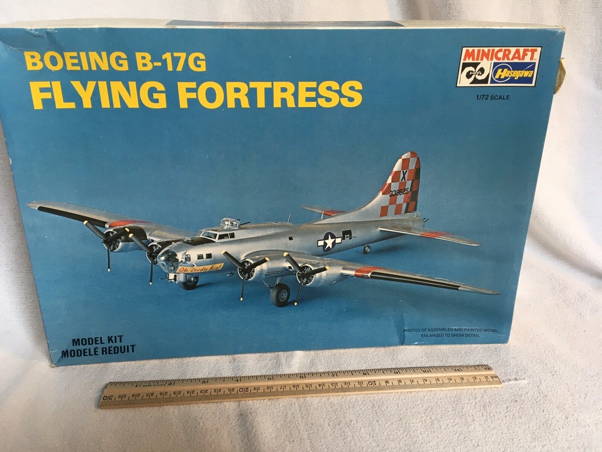 Hasegawa Minicraft 1:72 Boeing B-17 G Flying Fortress Plastic