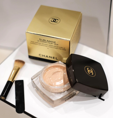 Chanel Sublimage le Correcteur Yeux Radiance-Generating Concealing