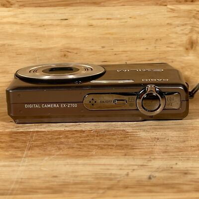 Casio Exilim Zoom EX-Z700 Gray 7.2MP 2.7