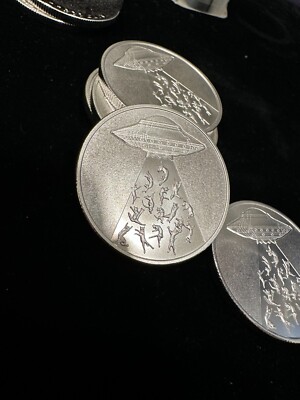 UFO Alien Abduction Cats Kittens 1 oz .999 Fine Silver BU Round