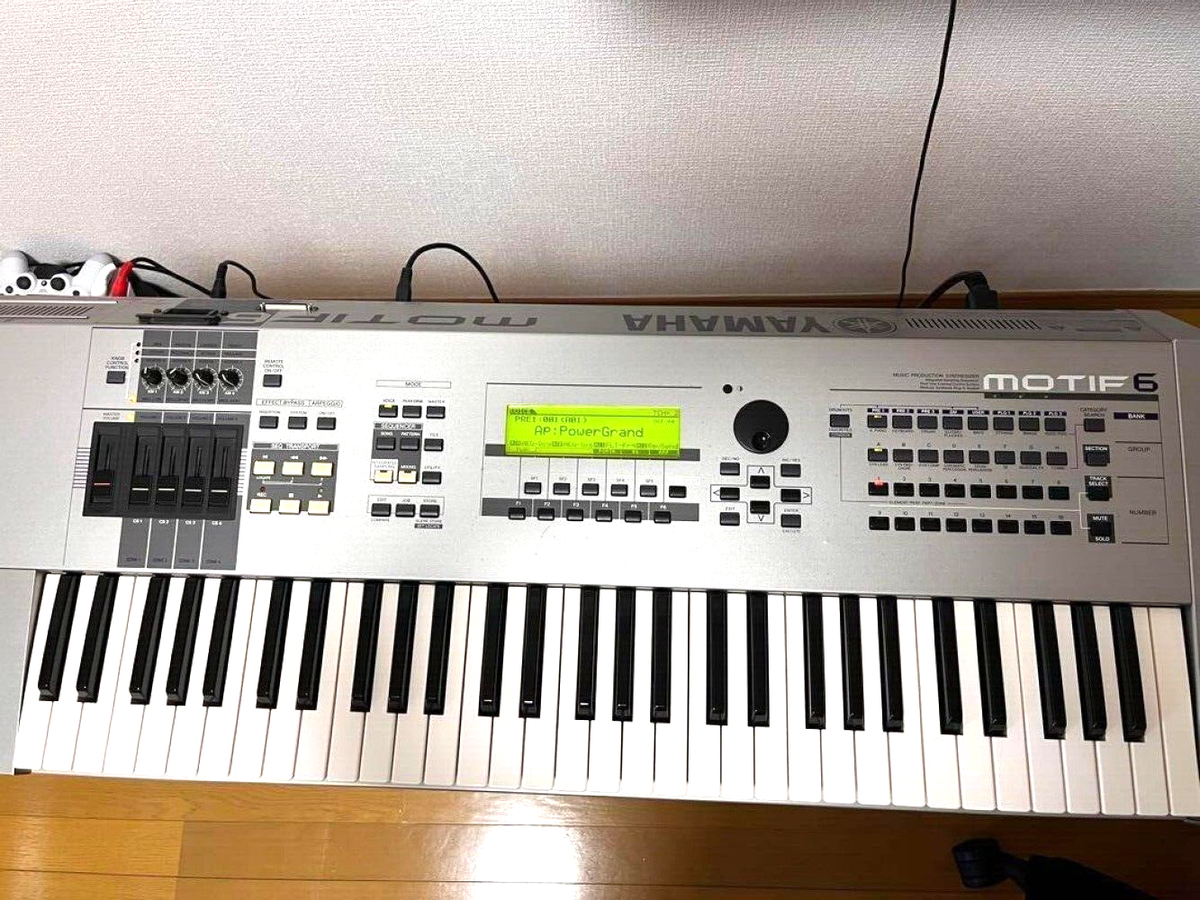 YAMAHA MOTIF6 61-Key Keyboard Synthesizer | eBay