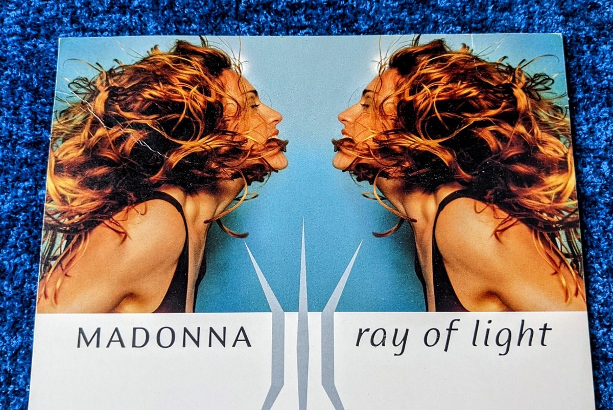 MADONNA RAY OF LIGHT IN-STORE PROMO CD COUNTER STAND DISPLAY US