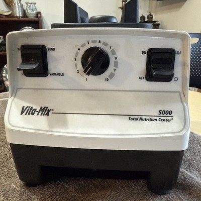 Vitamix VM0103 Vita-mix 5000 Total Nutrition Center Blender for