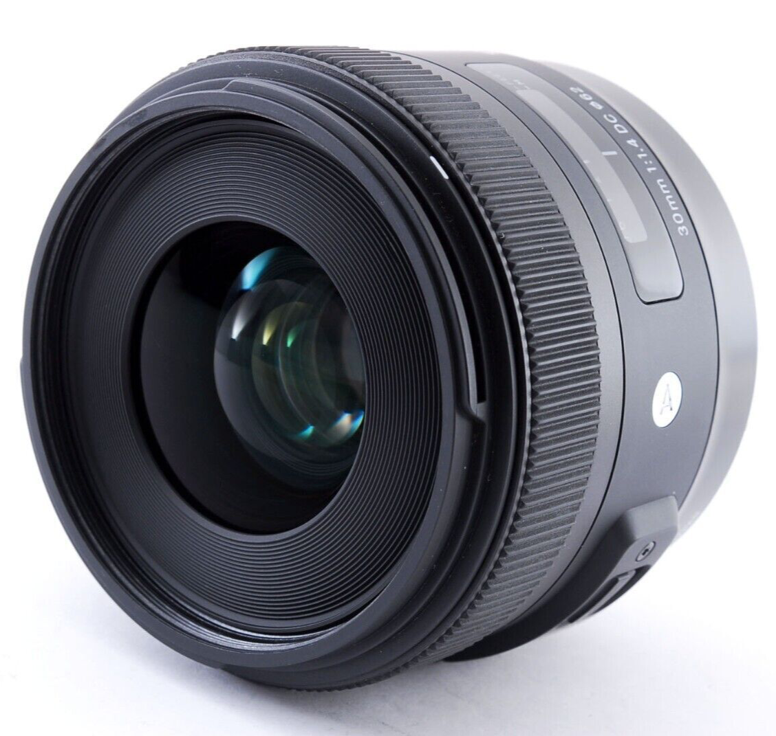 Sigma Art 30mm F1.4 DC HSM Lens For Canon EF Mount digital camera