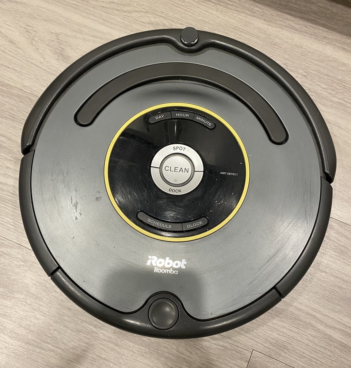 iRobot Roomba 652 Robot Vacuum Cleaner Untested Not Tested** No
