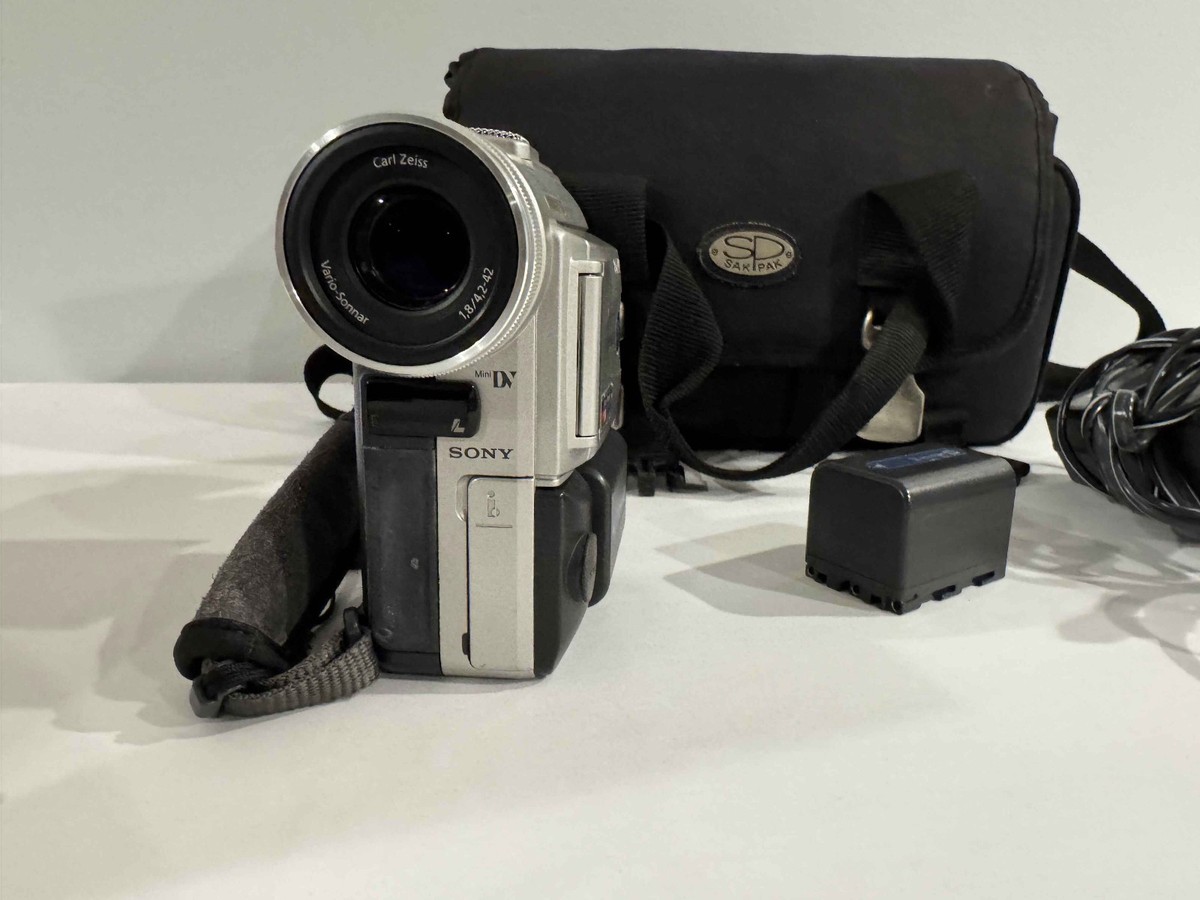 美品 SONY VideoHi8Handycam CCD-TRV96 ① Rare Model! Sony Handycam