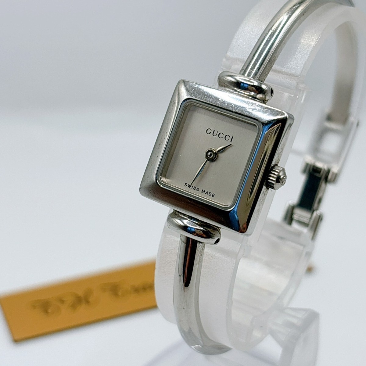 GUCCI 1900L Watch Square Quartz Women's White Dial Silver Vintage