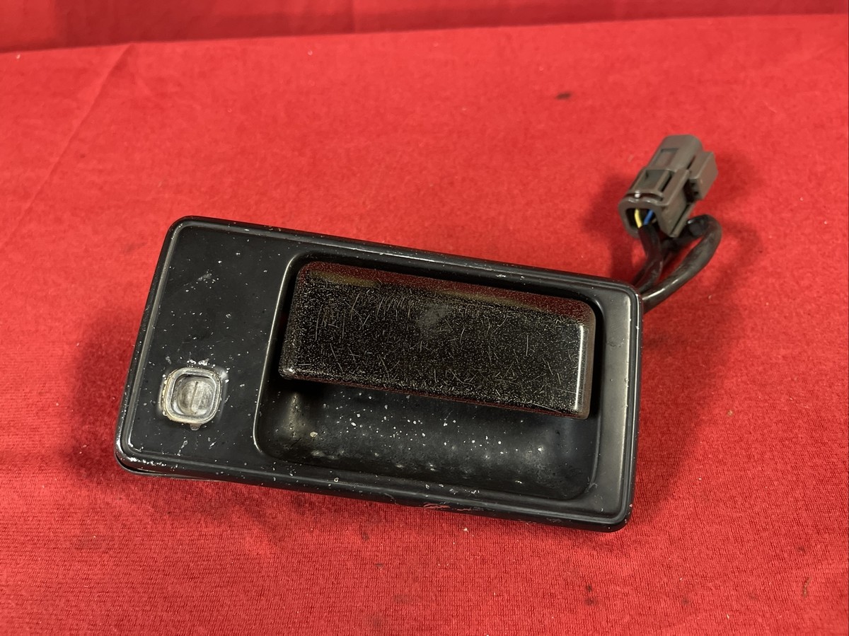 1984-1989 Nissan 300ZX Turbo Z31 RH Side Passenger Door Handle