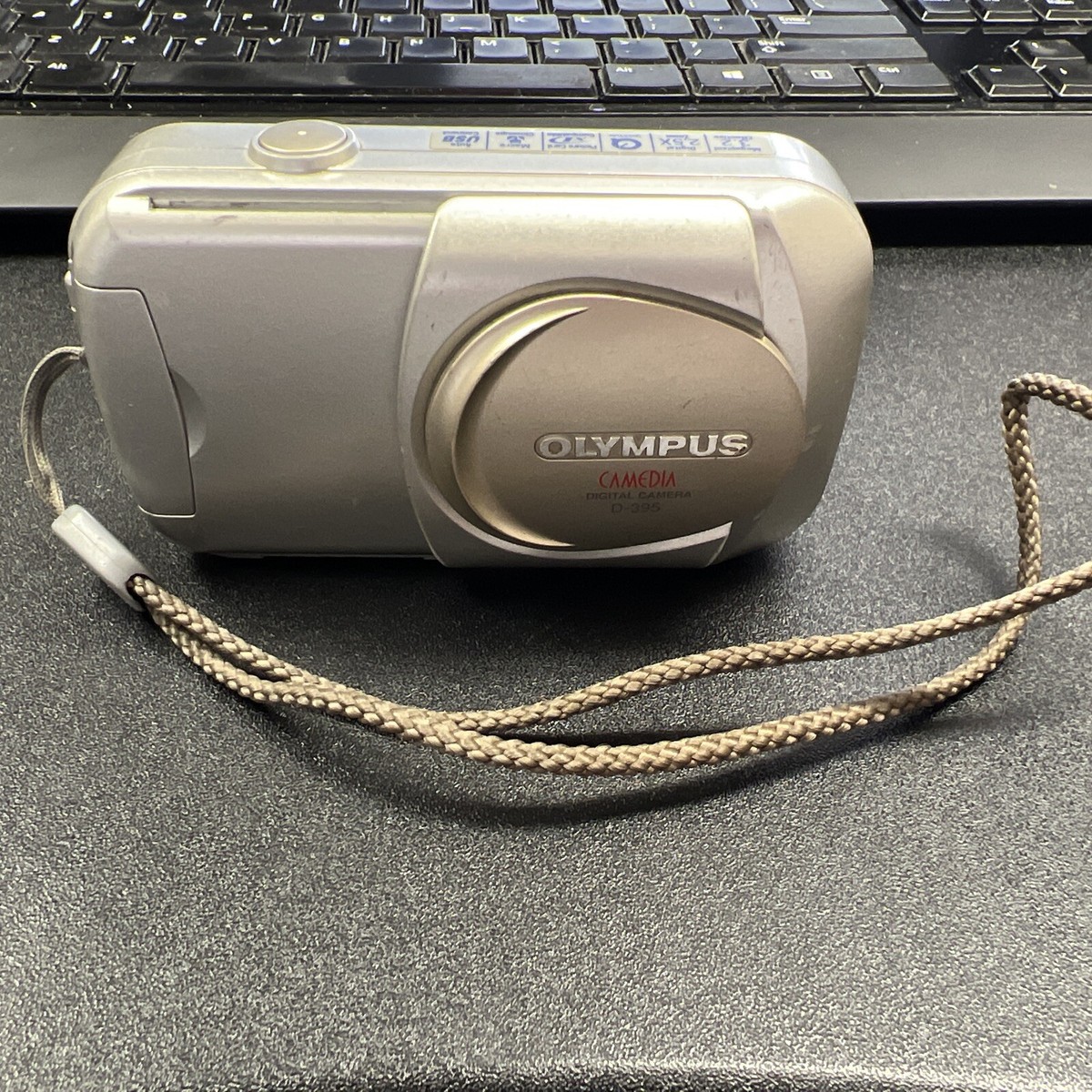 Olympus CAMEDIA D-395 3.2MP Digital Camera - Silver - Semi Tested