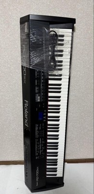 Roland RD-700SX 88-Key Stage Piano Synthesizer - Tested, working