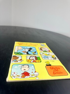 VTG 1974 Original A Charlie Brown Thanksgiving Book Holiday
