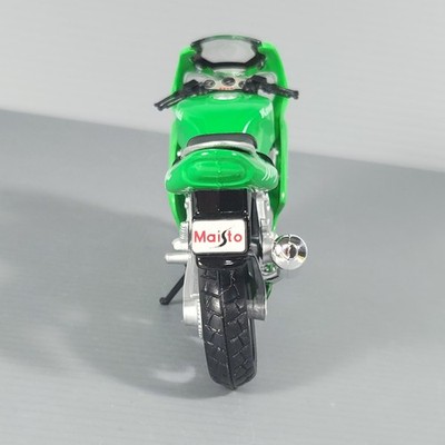 Kawasaki Ninja ZX-12R Motorcycle 1:18 Scale Diecast Replica by