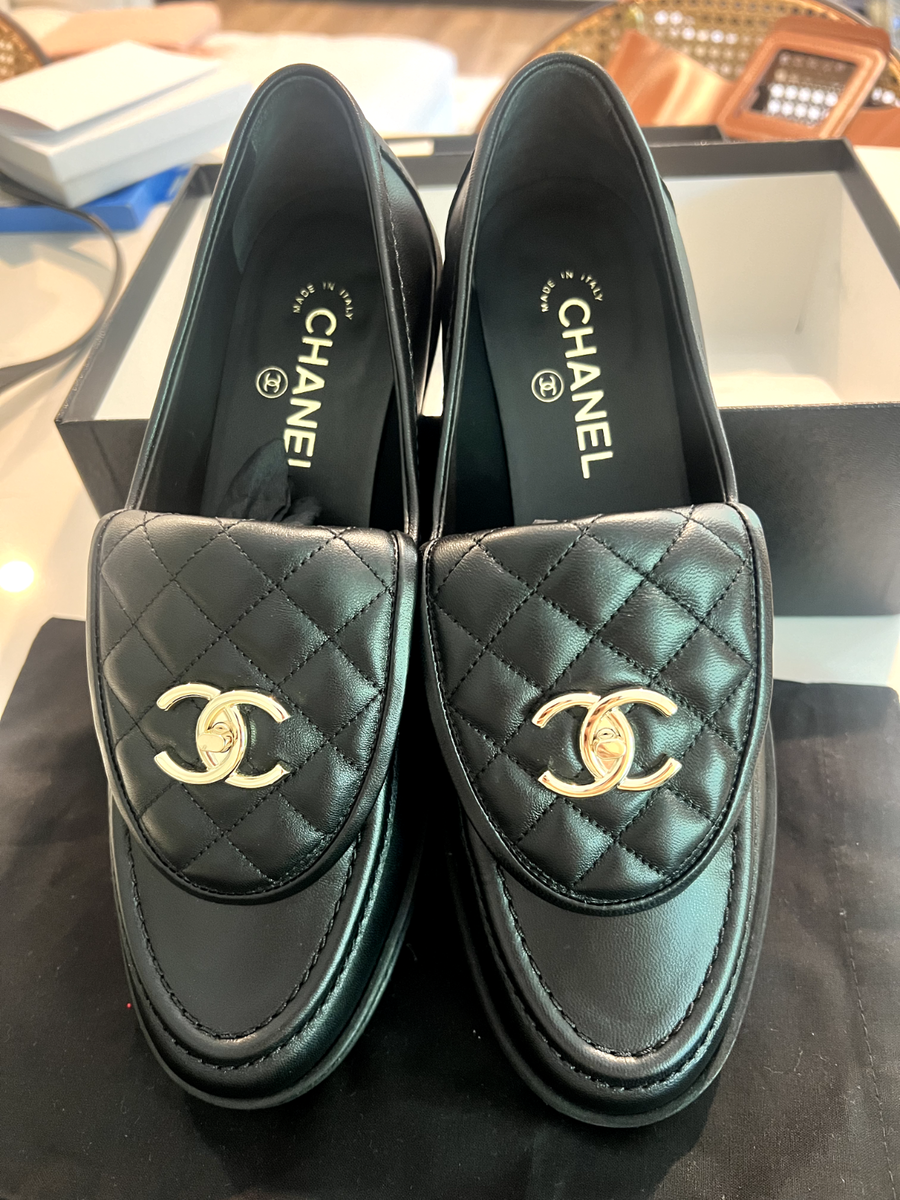 chanel women's shoes size 41- 2024 Interlocking CC Logo Loafers