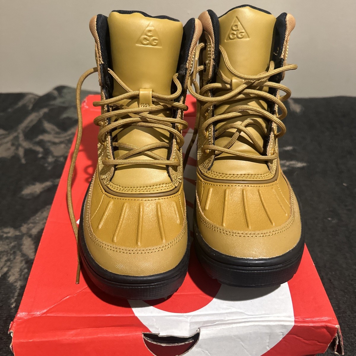 Nike ACG Woodside 2 Hiking Boot Waterproof Wheat Duck Snow Size