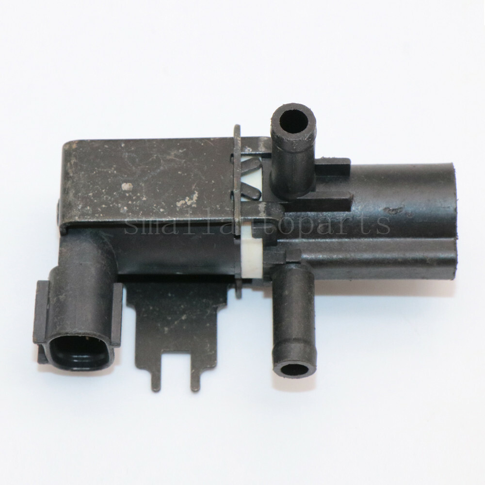 Genuine Vapor Canister Purge Valve ZJ38-18-741 101362-5070 For 11
