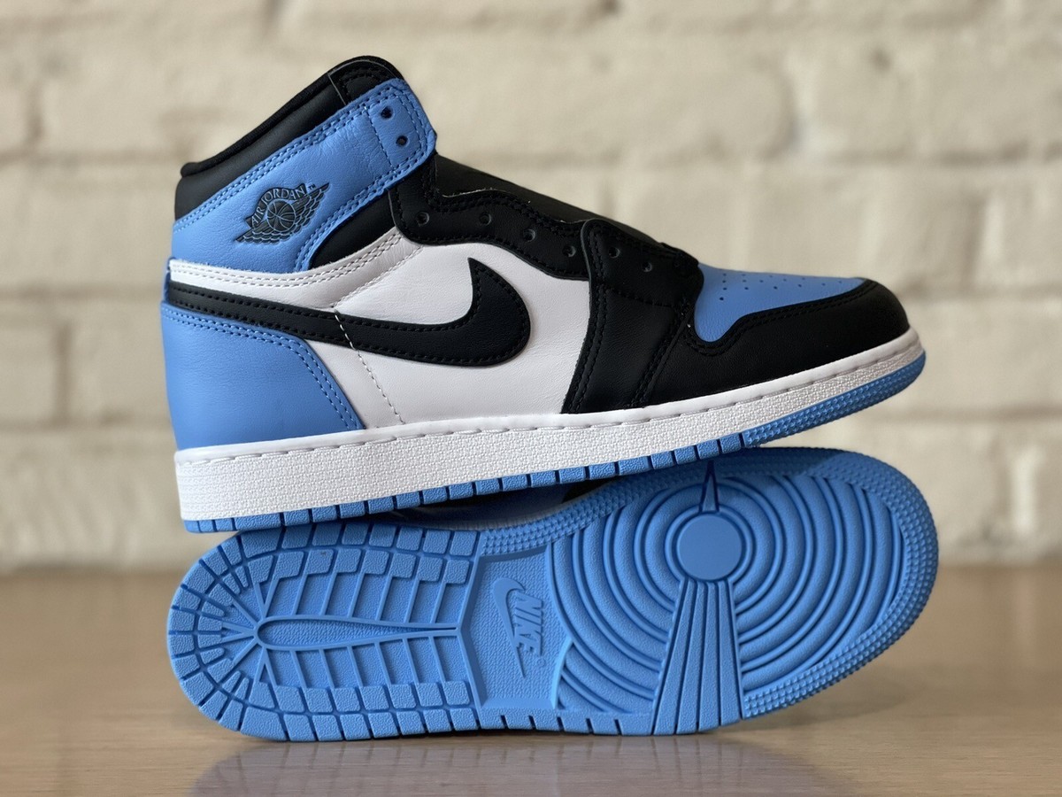 Nike Air Jordan 1 Retro High OG University Blue UNC Toe GS Size 6Y