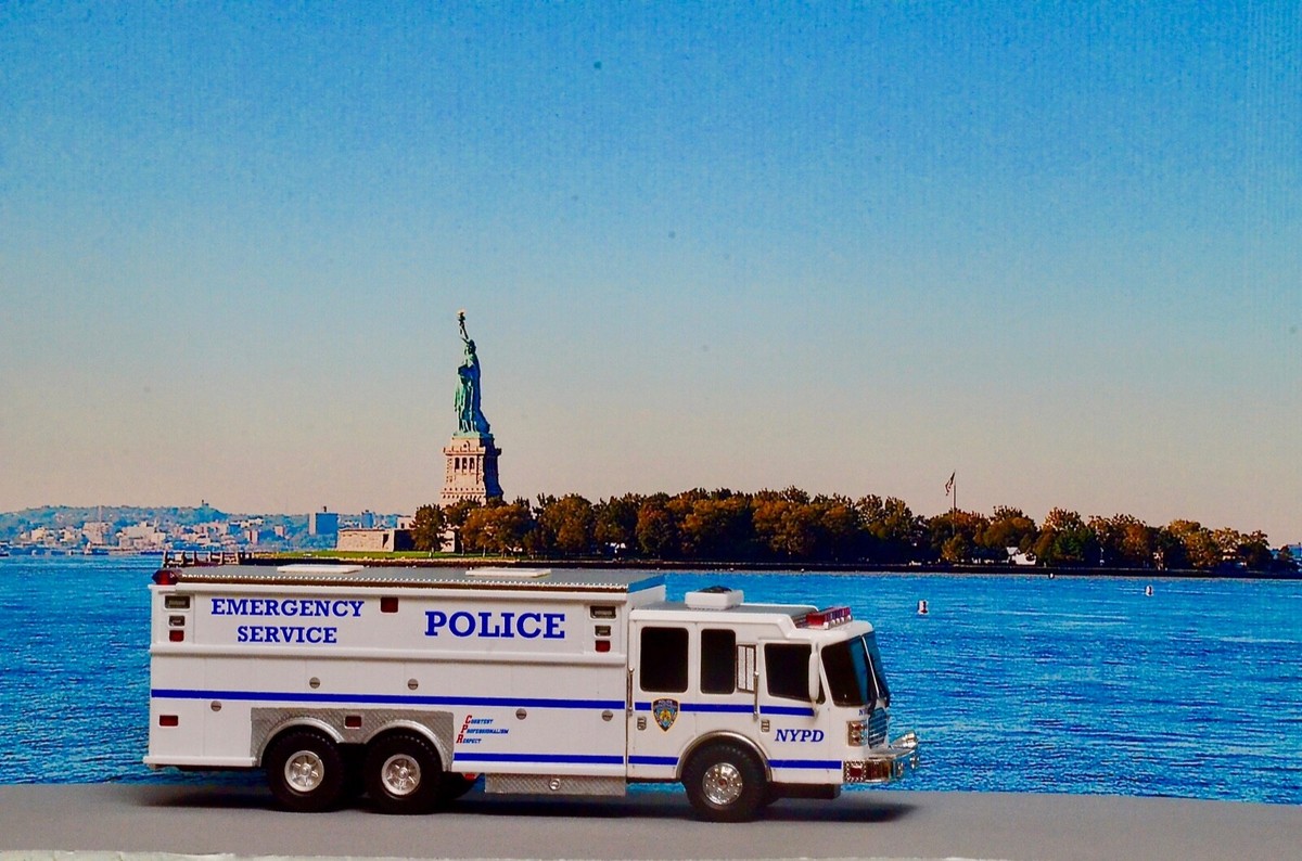 Code 3 NYPD Ferrara ESU | eBay