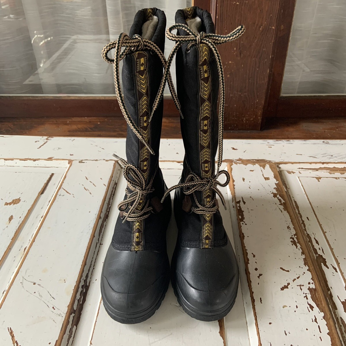 Vintage 90s EMS Canada Aztec Lace Up Winter Boots Lined 13