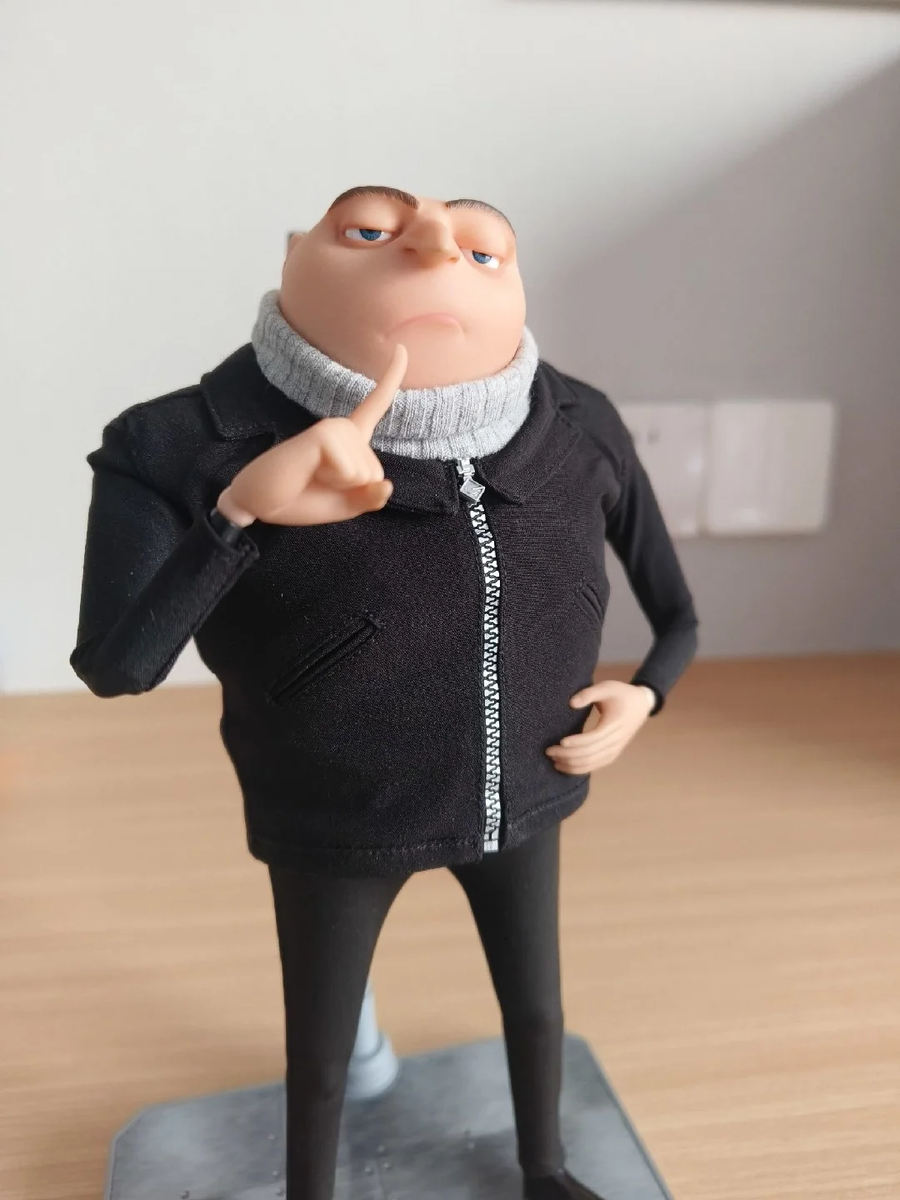 POP MART GONG 1/8 Despicable Me 4 Gru Collectible Action Figure