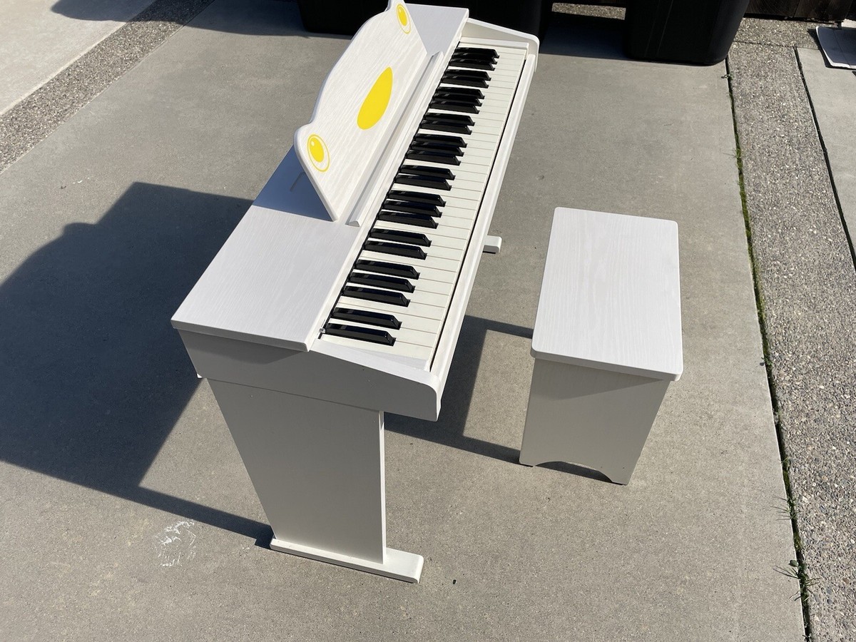 Artesia FUN-1 61-Key Children's Digital Piano (White) Charger Not