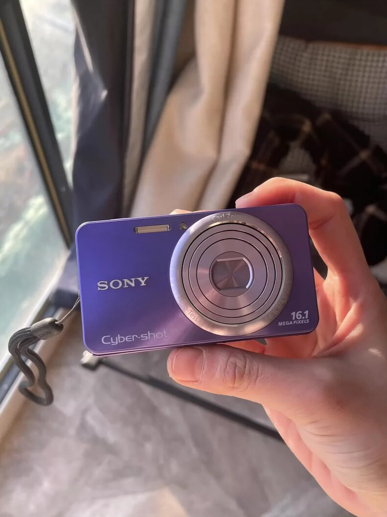 SONY Cyber-Shot DSC-W570 PURPLE 16.1 MP Digital Camera English