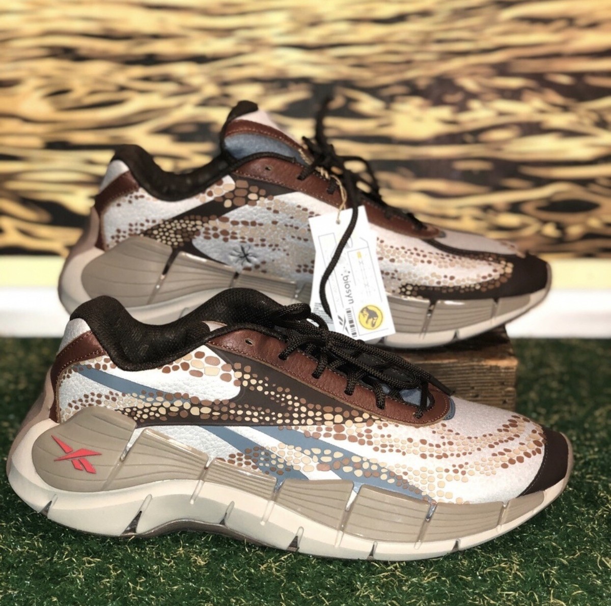 Reebok x Jurassic World Zig Kinetica 2.5 Shoes/Sneakers HQ6263-New