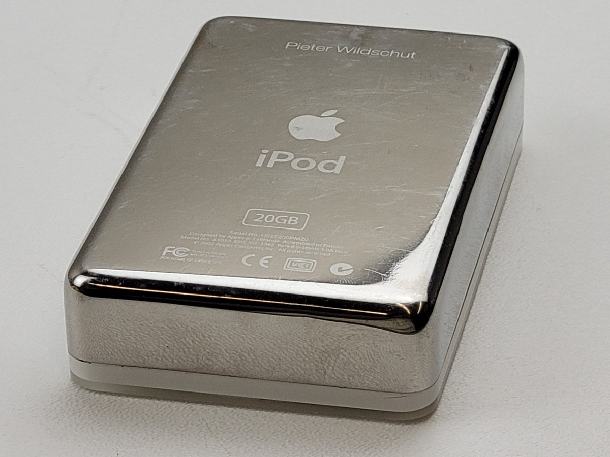 Apple iPod Classic 2nd Generation Gen. Touch Wheel (A1019) 20GB