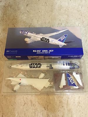 RARE Boeing 787-9 Star Wars R2-D2 ANA JET 1/200 Scale Model Plane
