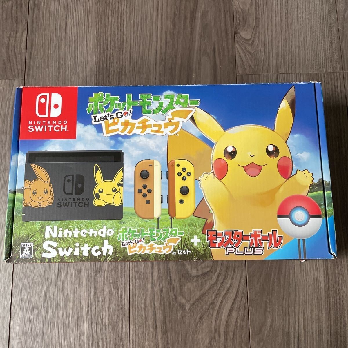 Nintendo Switch Pokemon Let's Go! Pikachu Set Limited Console Joy
