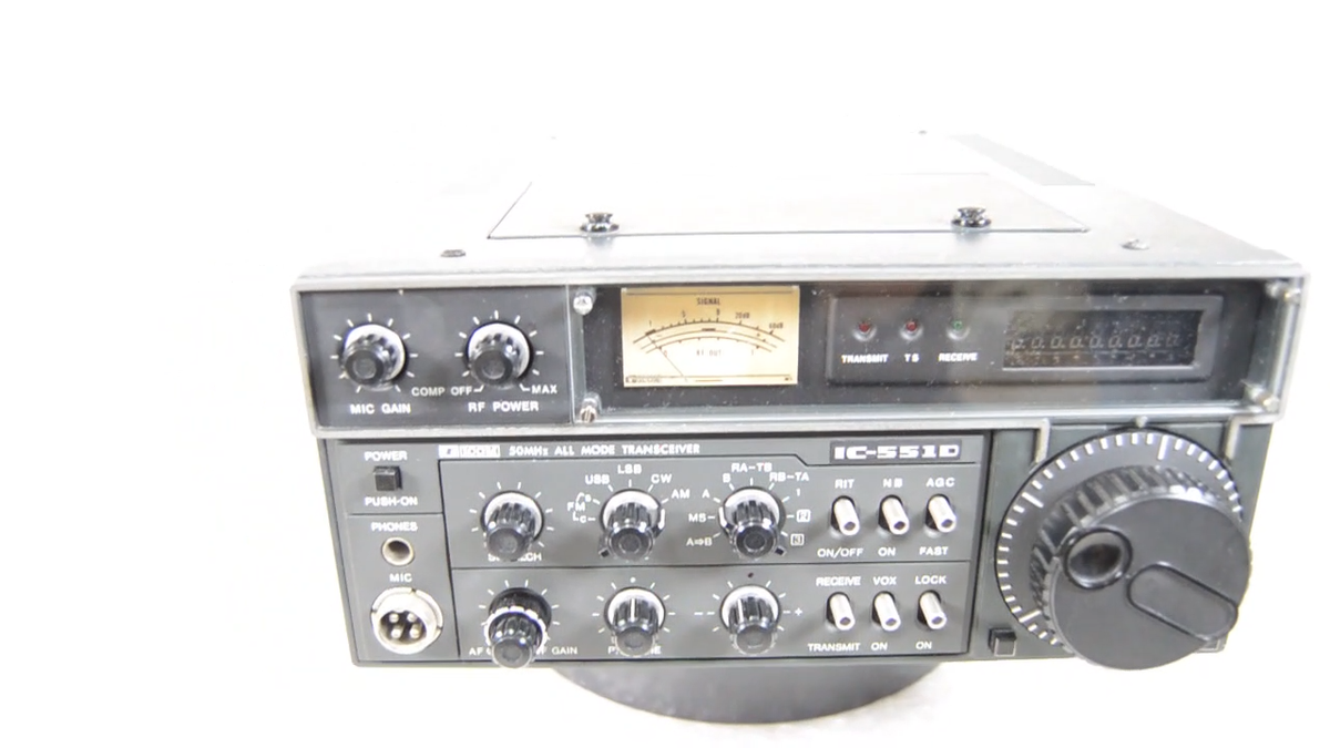 ICOM IC-551D 50NHz All Mode Transceiver FM, PBT, VOX Options