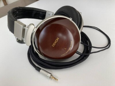 Denon AH-D5000 Over the Ear Stereo Headphones Wired Used Working