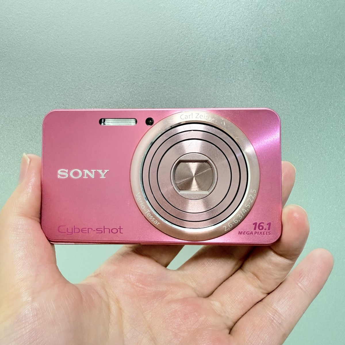 SONY Cyber-shot DSC-W570 Pink 5x Zoom 16.1 MP Digital Camera