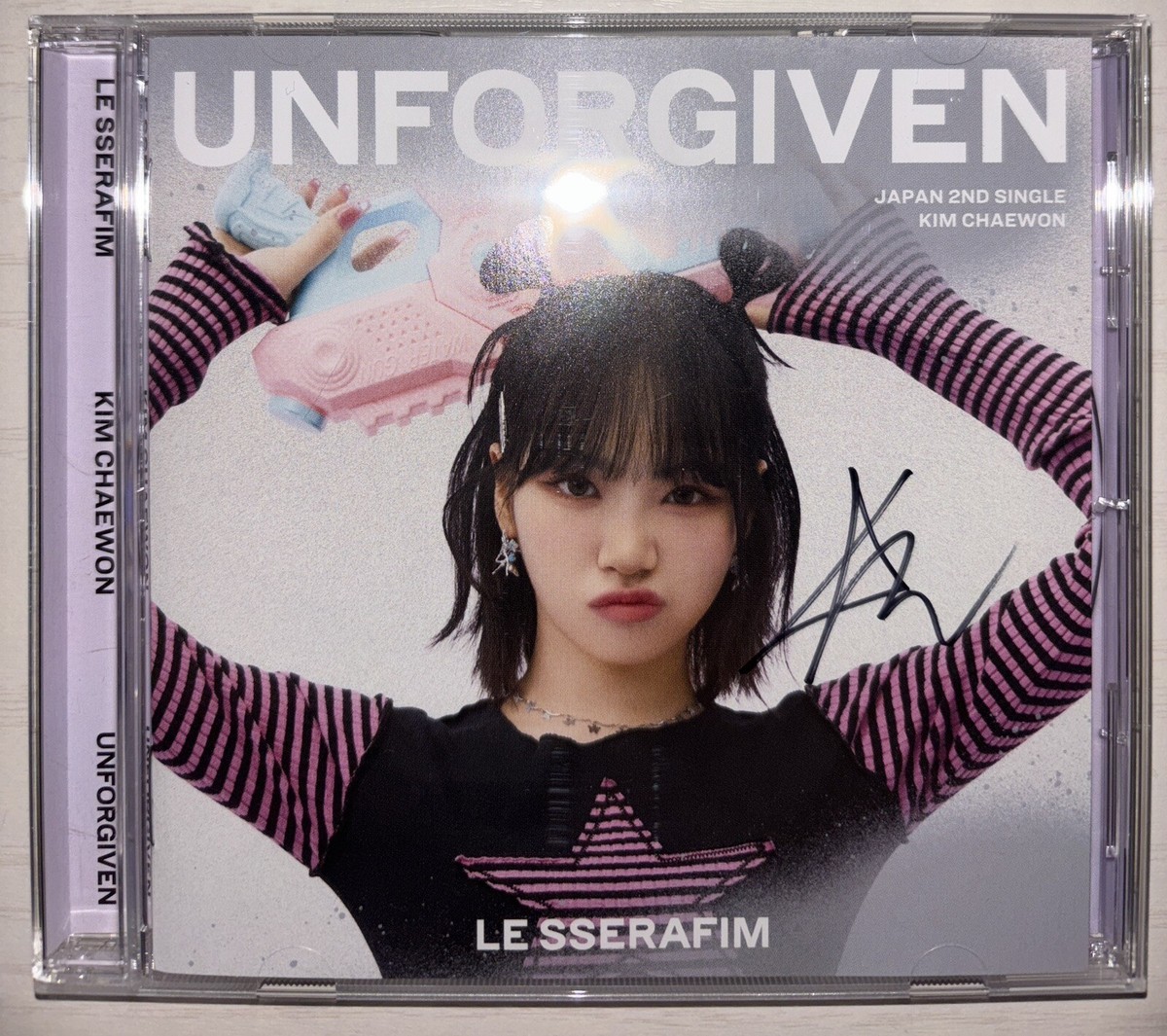 LE SSERAFIM [UNFORGIVEN] KIM CHAEWON Autographed Signed Album