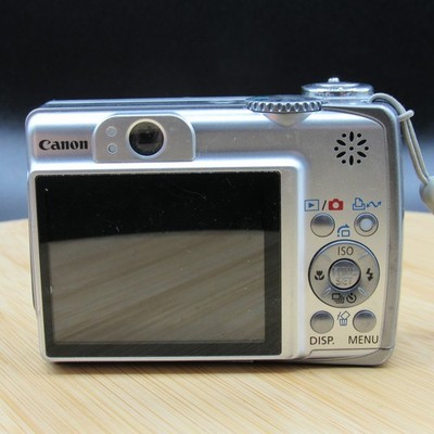 Canon Powershot A560 7.1MP 4X Zoom Digital Camera Powers On