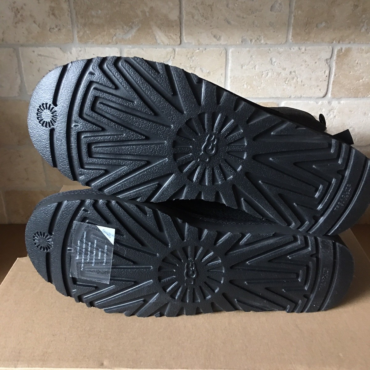 UGG MINI BAILEY BOW SPARKLE GLITTER BLACK BOOTS SIZE US 7 WOMEN | eBay