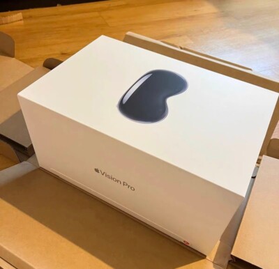 Apple Vision Pro 1st Gen 256GB With Box (New) | eBay