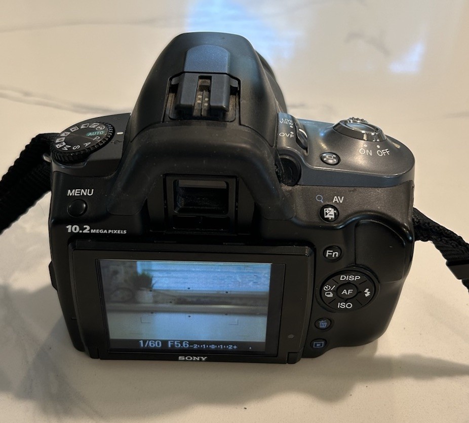 Sony Alpha DSLR-A330 10.2MP Digital SLR Camera - Black (Kit w/ DT