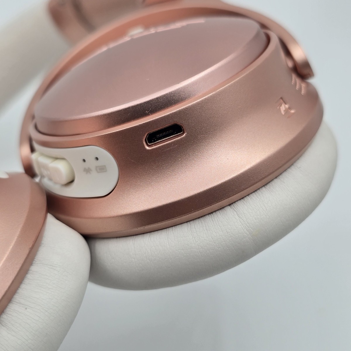 Bose QuietComfort 35 II Wireless Noise Canceling Limited Edition