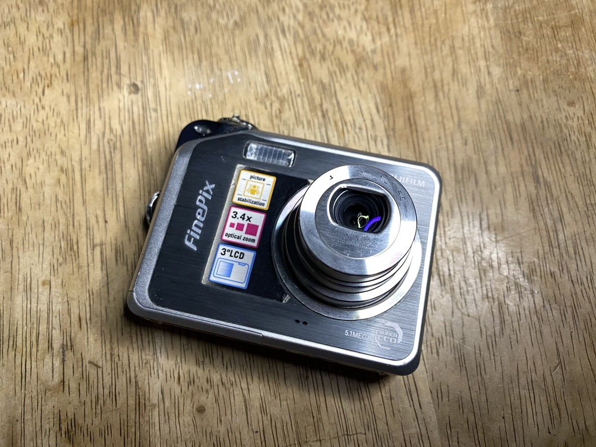 Fujifilm Finepix V10 5.1MP CCD Digital Camera Games Rare Tested