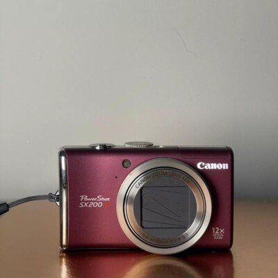 Canon PowerShot SX200 lS 12.1MP CCD Camera 12x Zoom 3.0-inch LCD