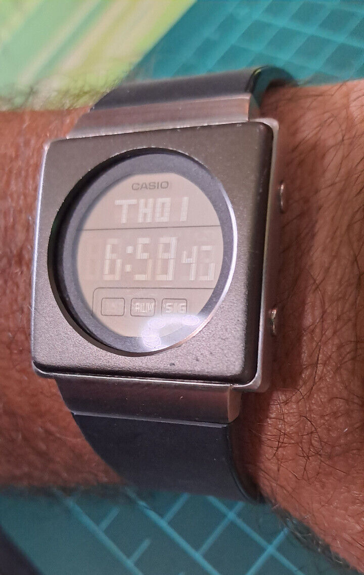 Iper Rare Vintage 90s CASIO FUTURIST LA-2002 Module 3118 *Working